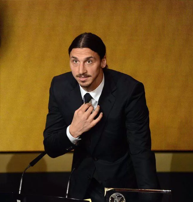 Messi, Ronaldo & More: 2023 the Year Era's Came to an End 6 Zlatan Ibrahimović wins the Puskás award in 2013.