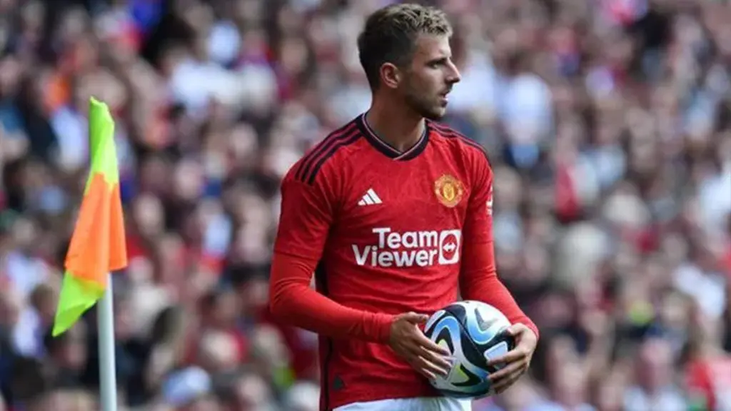 Manchester United Best FPL Picks 23/24 5 Mason Mount in Pre-season before his first season in FPL featuring for Manchester United