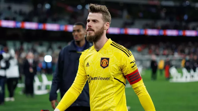 David de Gea mulling over Saudi Arabia Offer