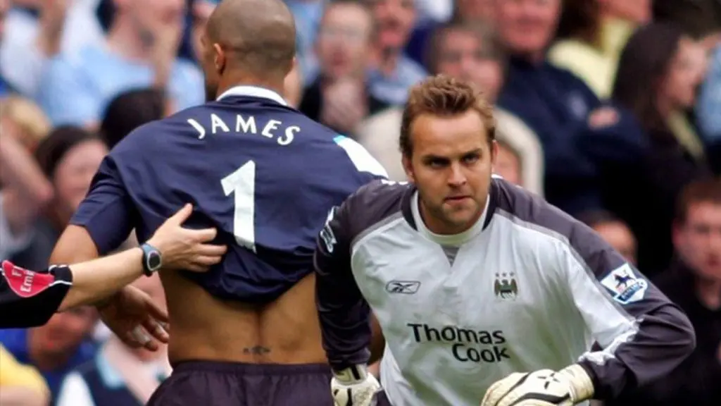 Top 10 Craziest Premier League Moments of All Time 7 David James gets kitted uop to play striker