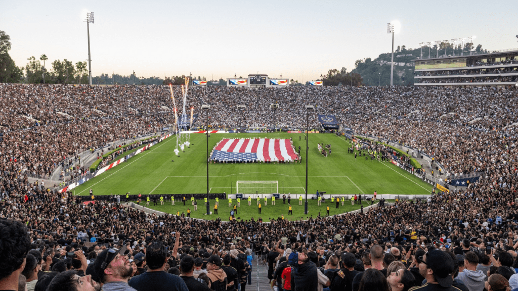 The 10 Largest Football Stadiums in the World 5 image 16