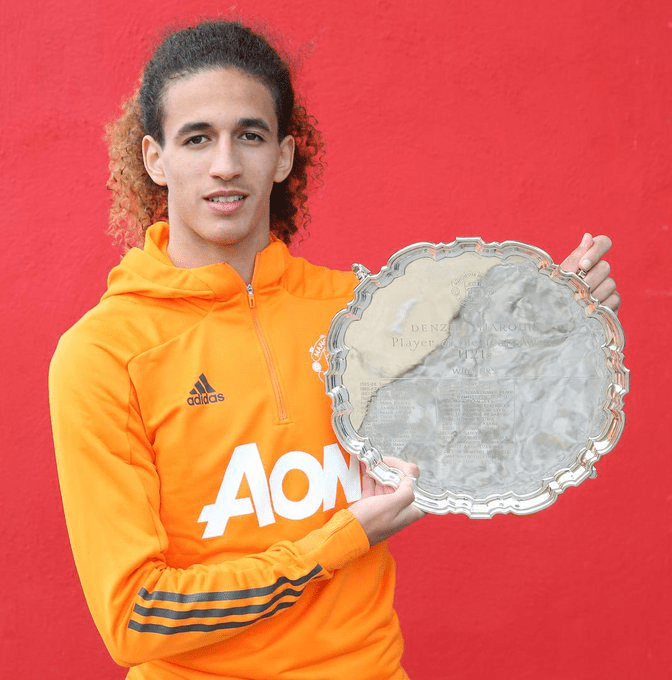 Who is Denzil Haroun? And why is Man United's Reserve Team Player of the Year named after him? 7 image 68