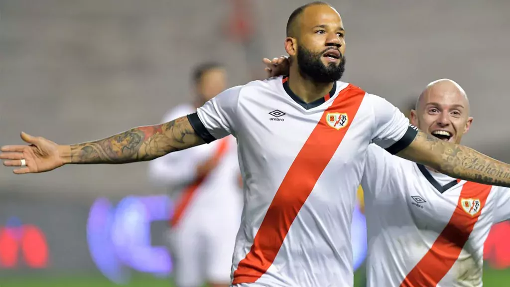 Bebé celebrating a goal for Rayo Vallecano