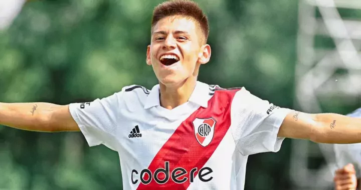 Claudio Echeverri: River Plate
