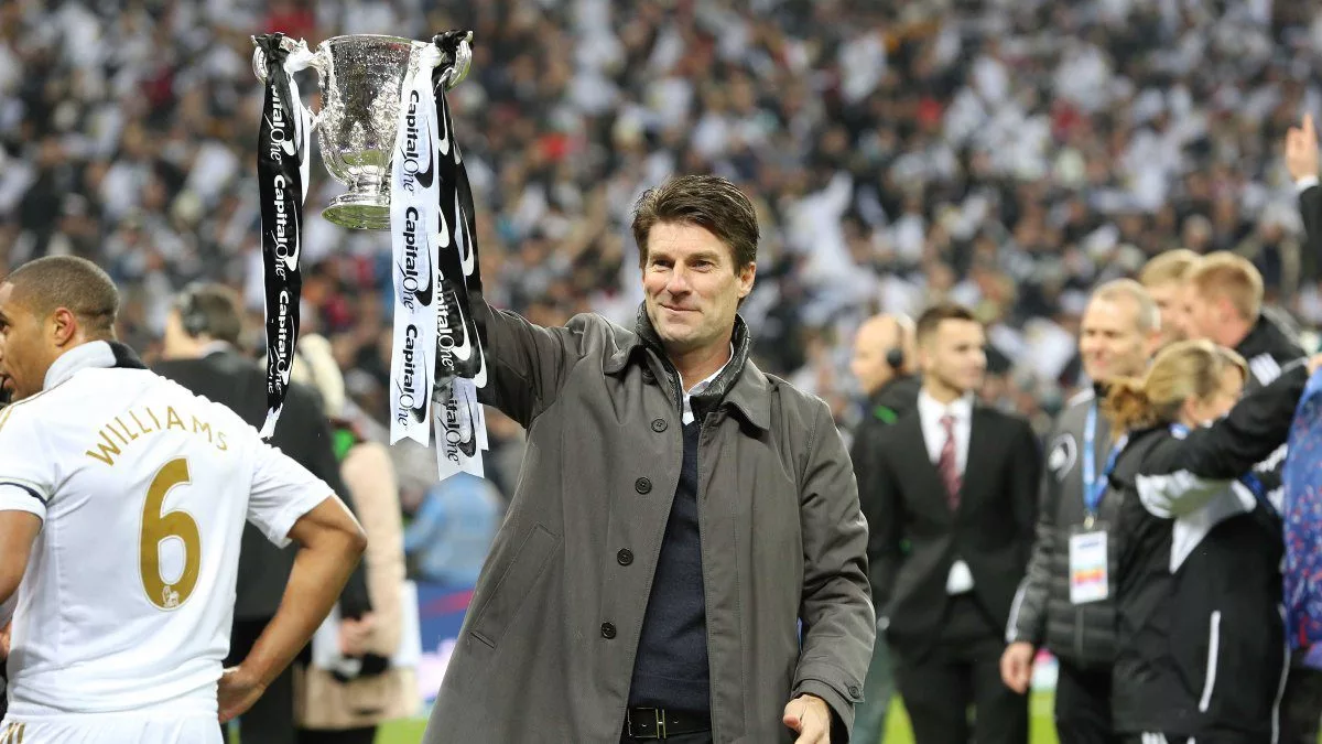 Michael Laudrup with the EFL Cup