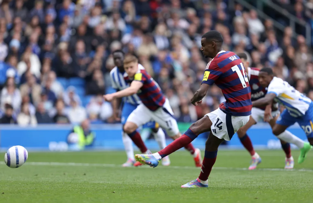 Alexander Isak’s Brilliant Rise and the Shocking Fracture Newcastle Can’t Ignore 2 brighton and hove albion fc v newcastle united fc premier league
