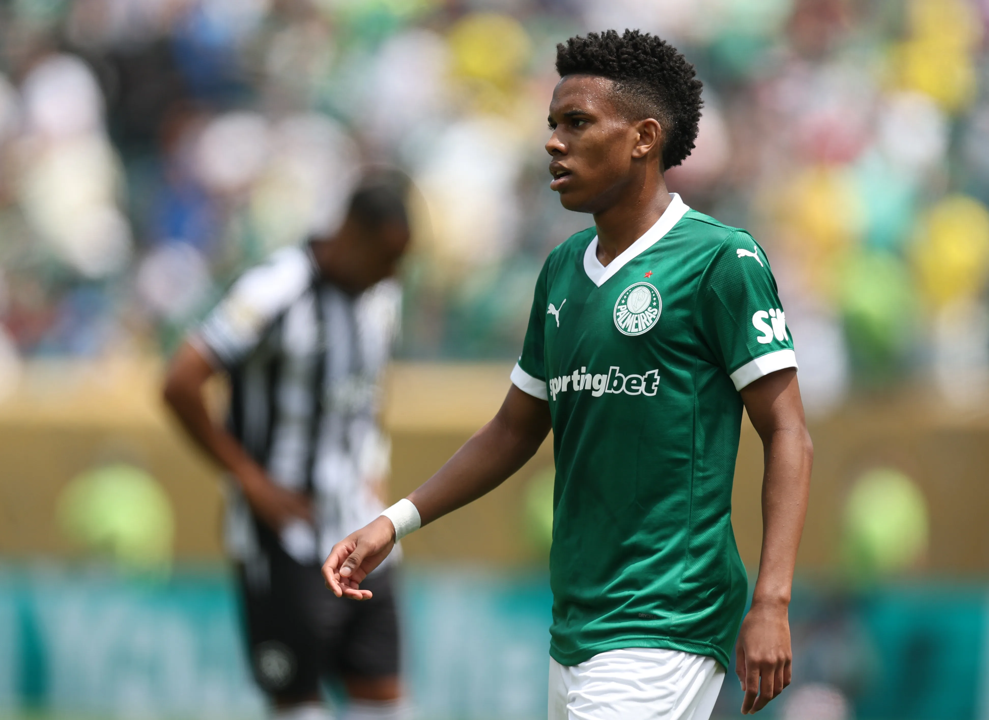 Estevao, Palmerias Player who has signed for Chelsea