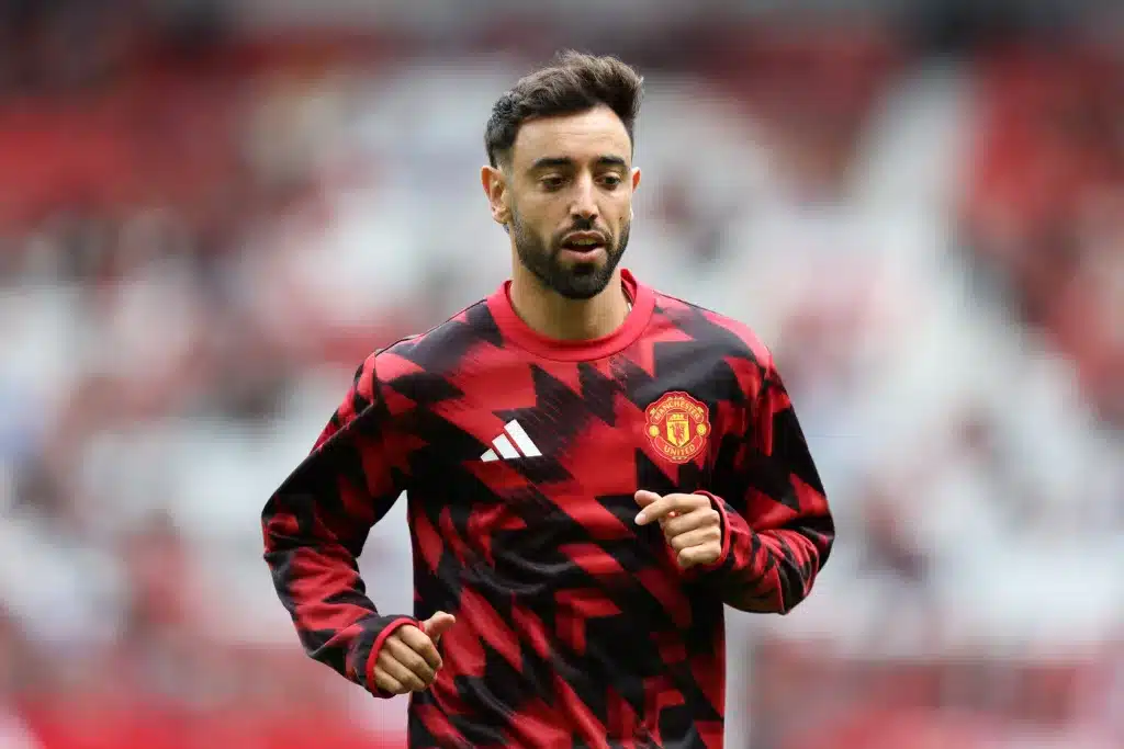 Bruno Fernandes' Tendencies: Will It Work Under Amorim? 2 manchester united v acf fiorentina pre season friendly 1
