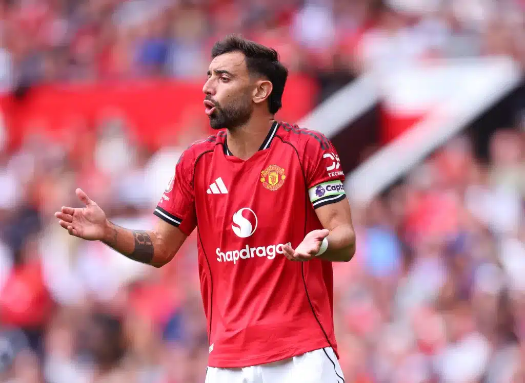Bruno Fernandes' Tendencies: Will It Work Under Amorim? 3 manchester united v acf fiorentina pre season friendly 2
