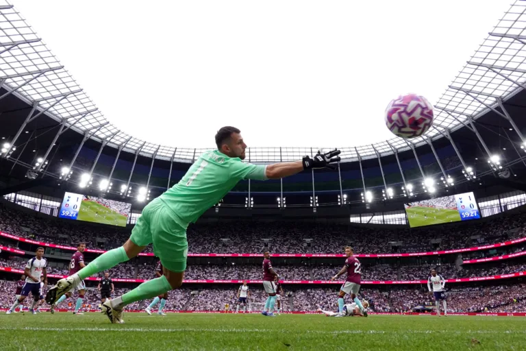 Burnley vs Sunderland Match Preview – Premier League 2025/26 | Form, Injuries, Lineups & Prediction