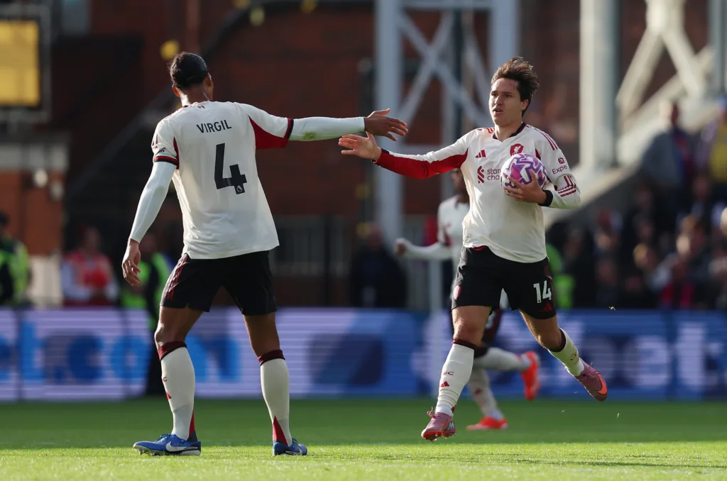 Chiesa celebrates his equalizer against Crystal Palace